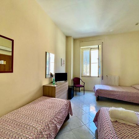 Hotel Desio Castellammare di Stabia Kültér fotó